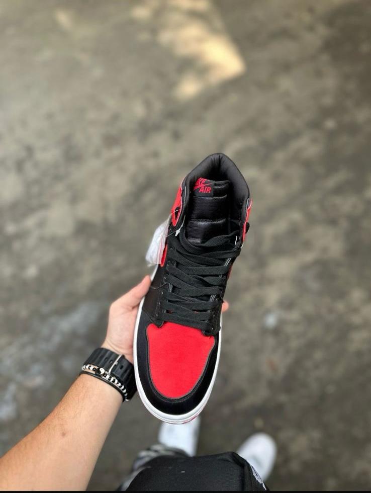 Satin bred 1 online